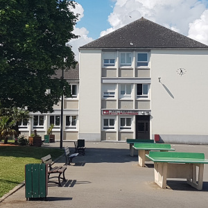Photo cour collège